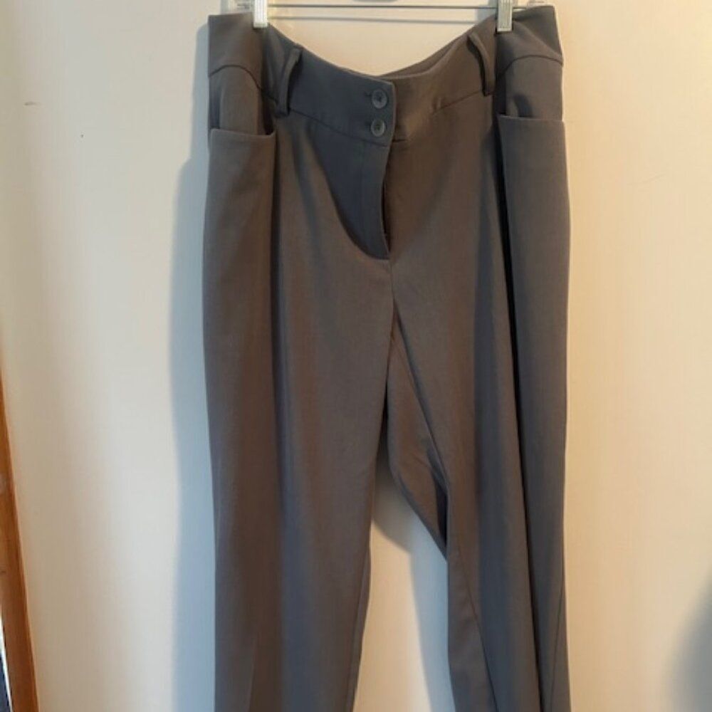 Rafaella Woman Gray high waist wide-leg trouser, size 18WP